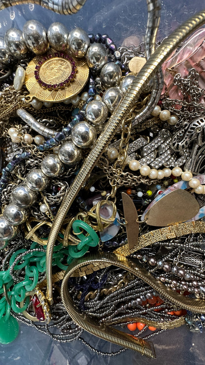 6+ Pounds Wearable Necklaces Bulk Lot Jewelry Vintage Modern Signed Unsigned