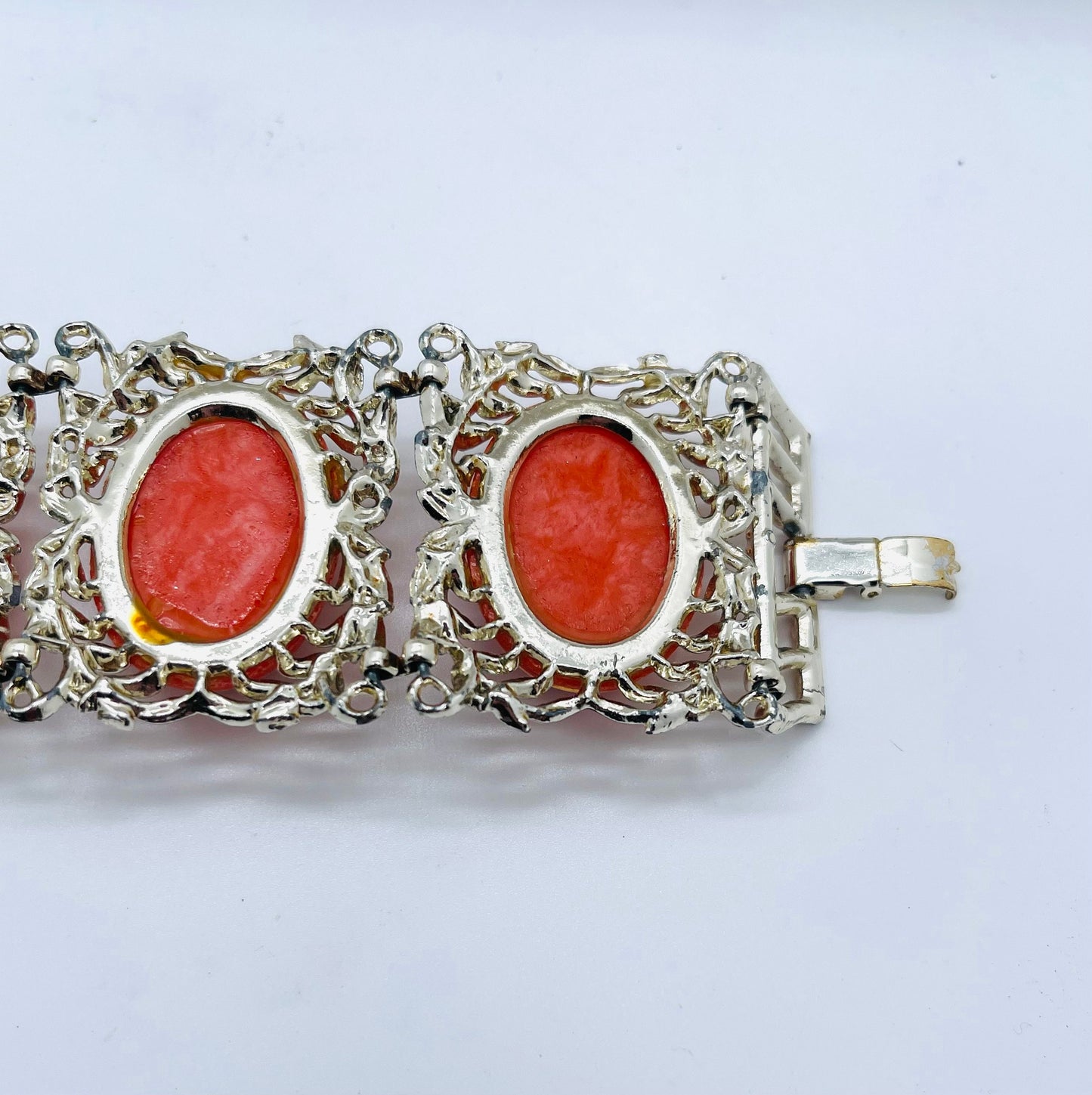 Rare Vintage Unsigned Selro Lucite Floral Silver Tone Book Panel Bracelet in Excellent Condition
